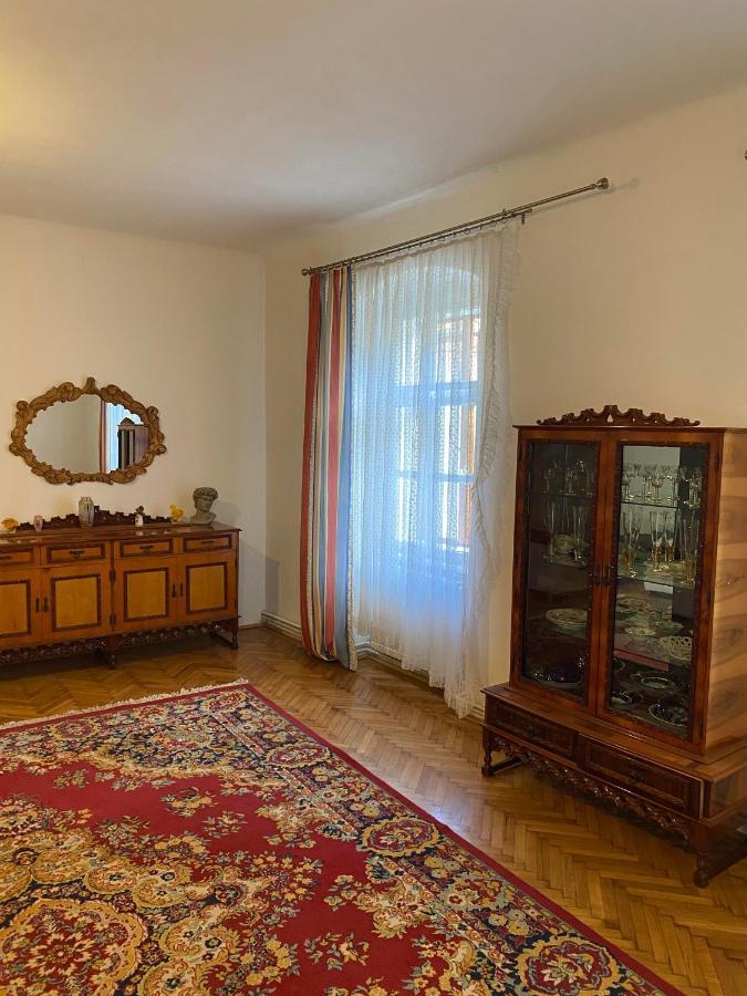 Apartament Istoric Ultracentral - With Parking Sibiu Exterior photo